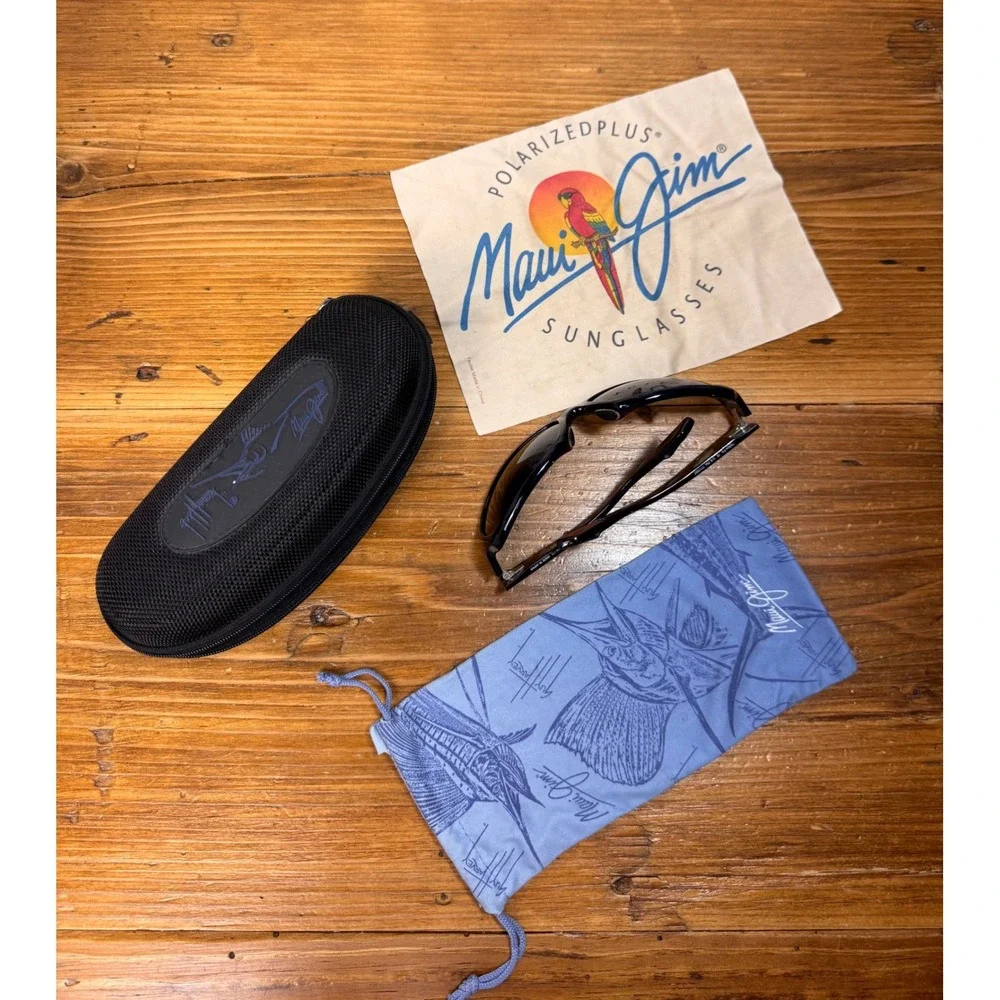Maui Jim MJ-234-03‎ Yellowfin Polarized Sunglasses Dark Navy Unisex Wrap Sport